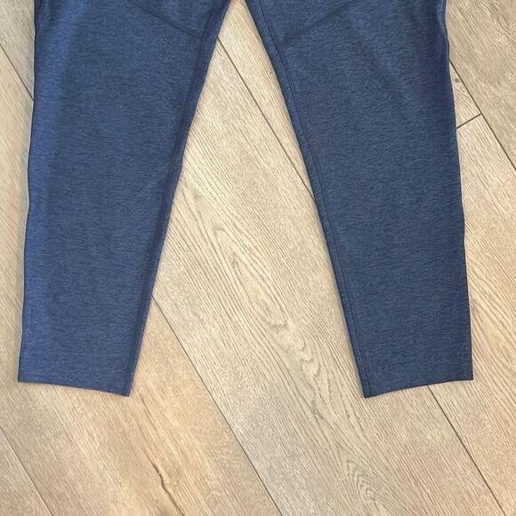 LIKE NEW OUTDOOR VOUCES MENS NAVY HEATHERED JOGGERS SIZE SMALL - Picture 2 of 4